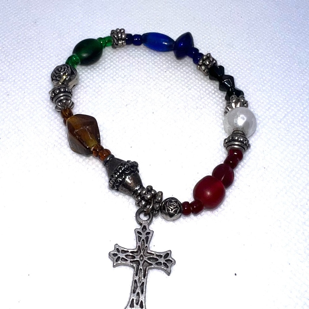 Multicolor Beaded Cross‎ Bracelet